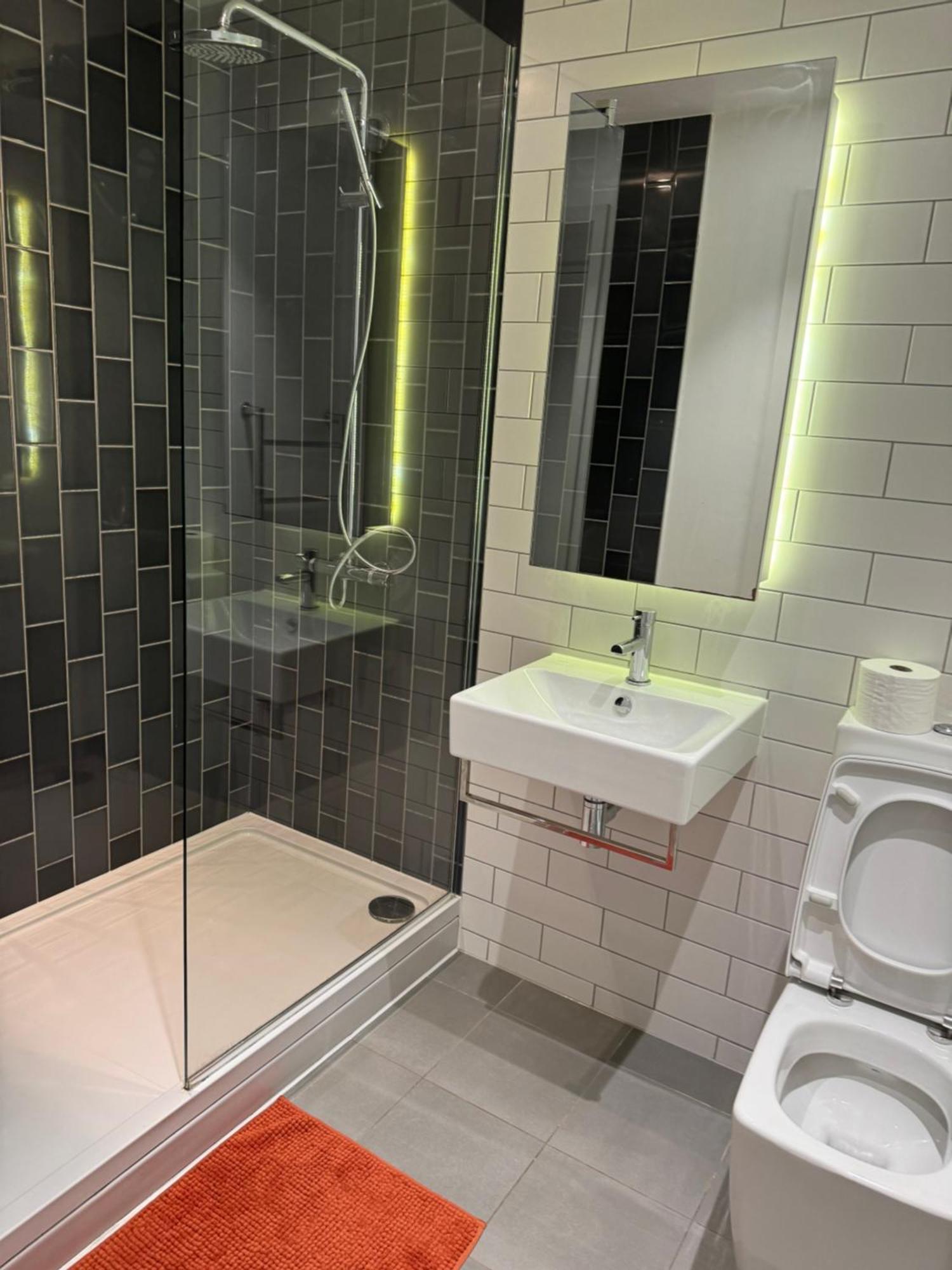 Docklands Stunning 2 Bed Apartamento *
