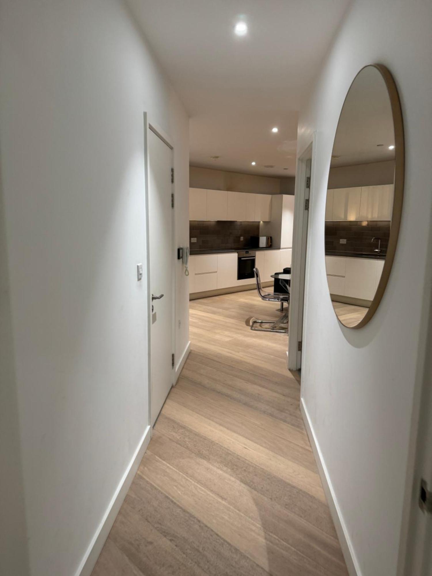 Docklands Stunning 2 Bed Apartamento Londres