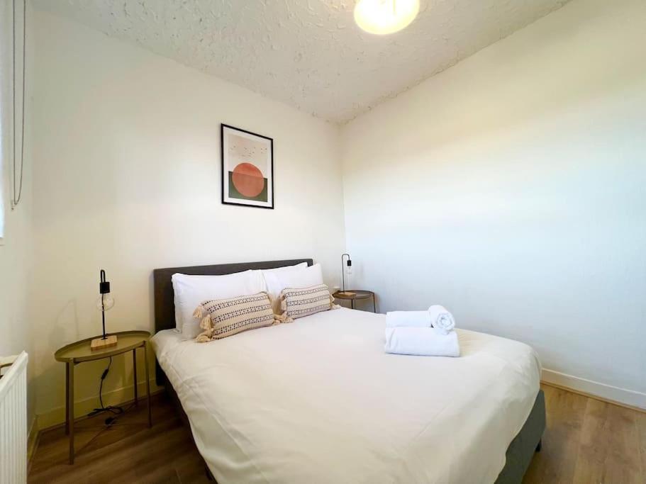 Apartment 2 Bed Flat- Belsize Park London