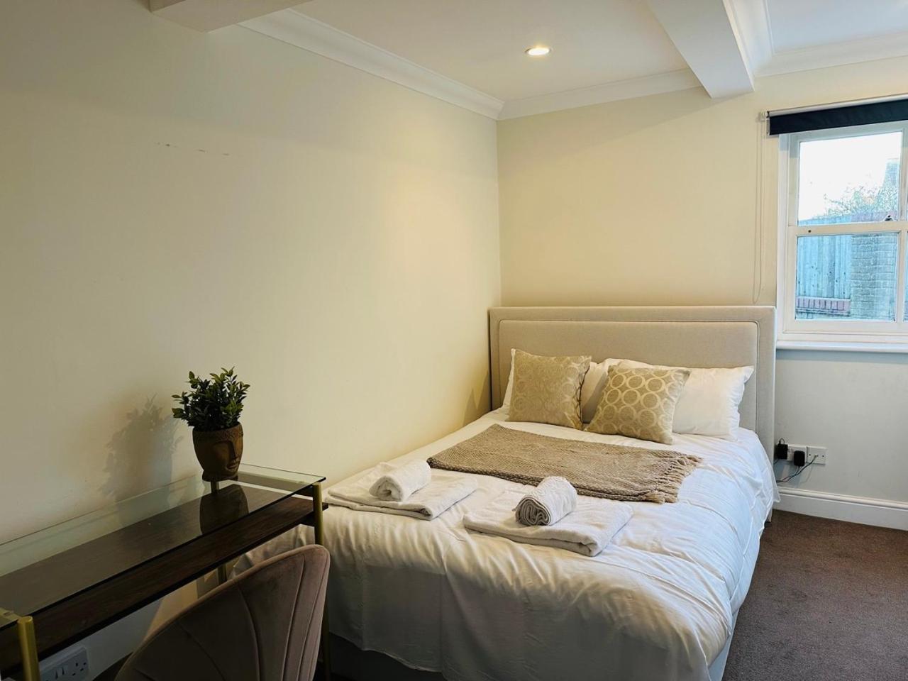 Apartamento Wimbledon Elegance: 2-bedroom Retreat