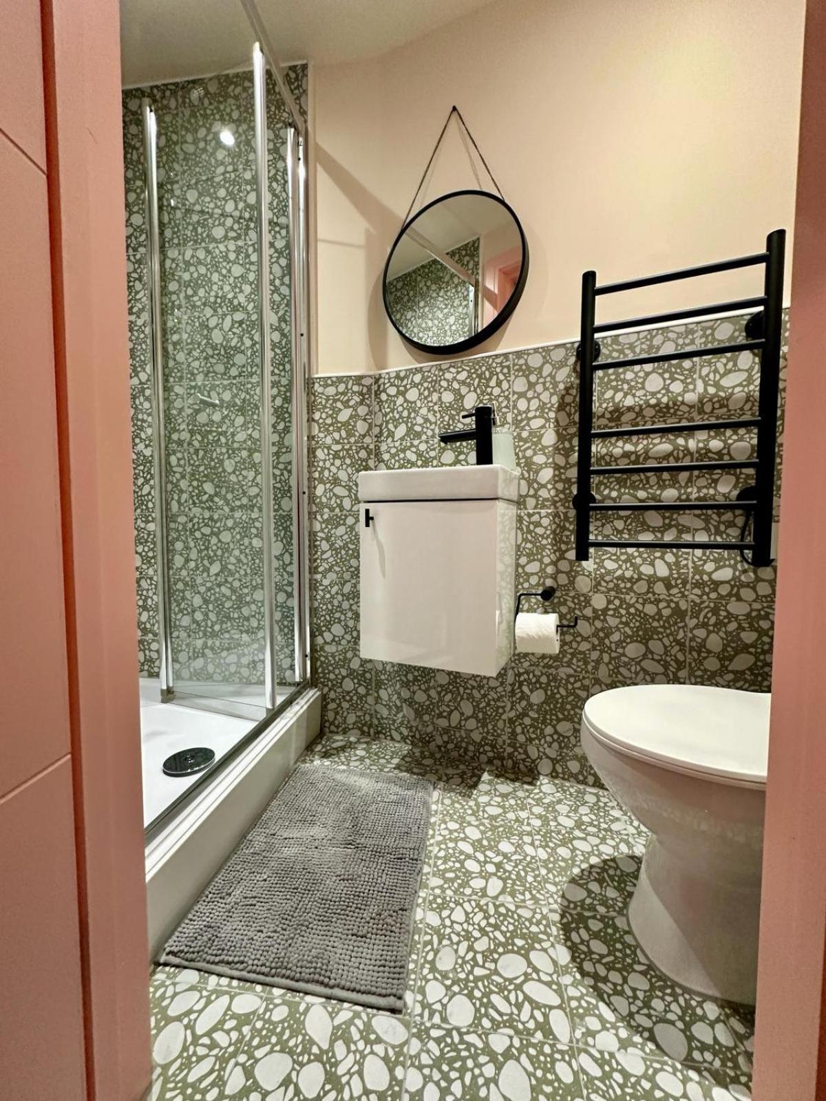 Casa de hóspedes Cozy En-suite Loft In Trendy Local Londres