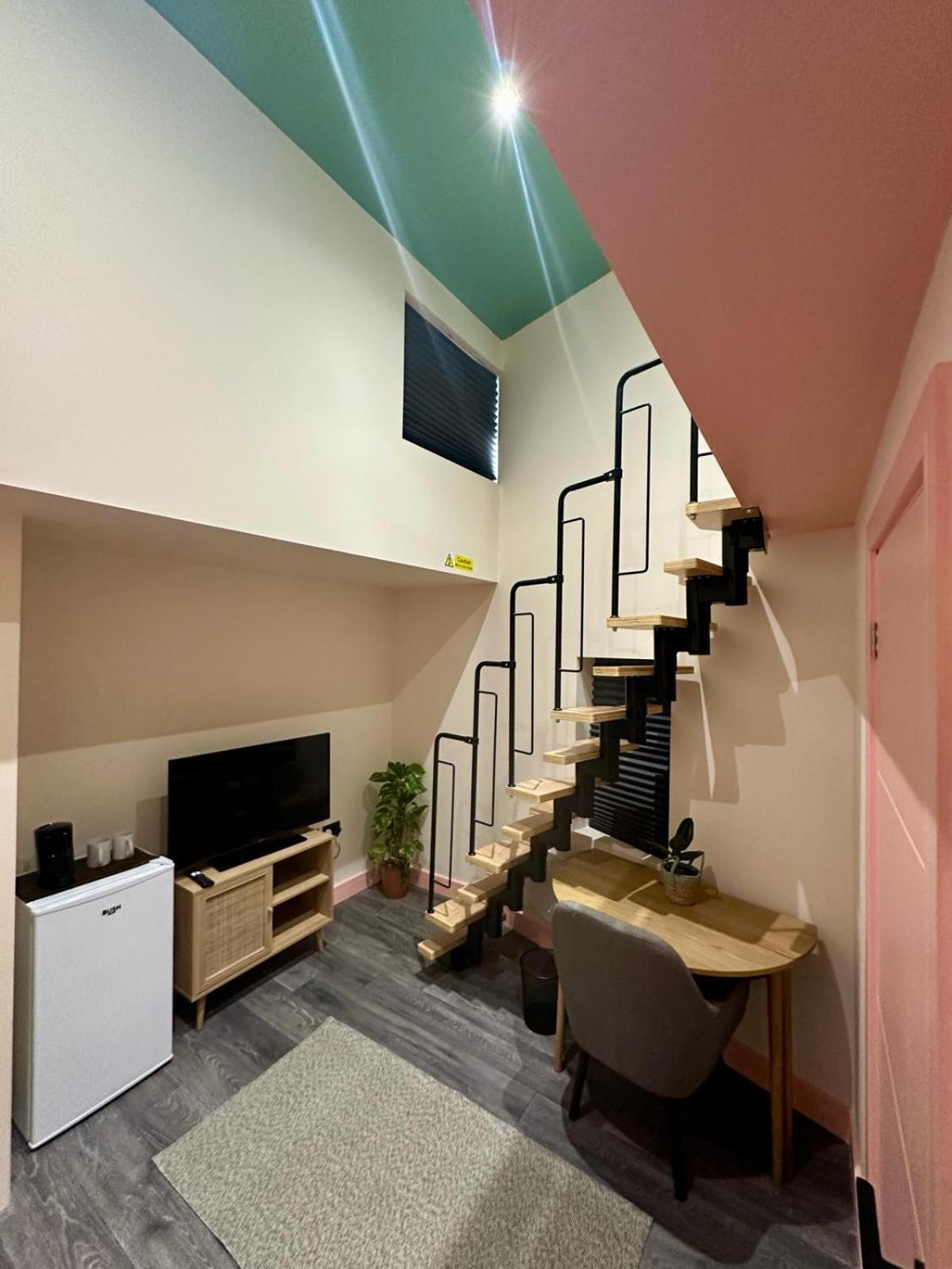 Cozy En-suite Loft In Trendy Local Casa de hóspedes Londres