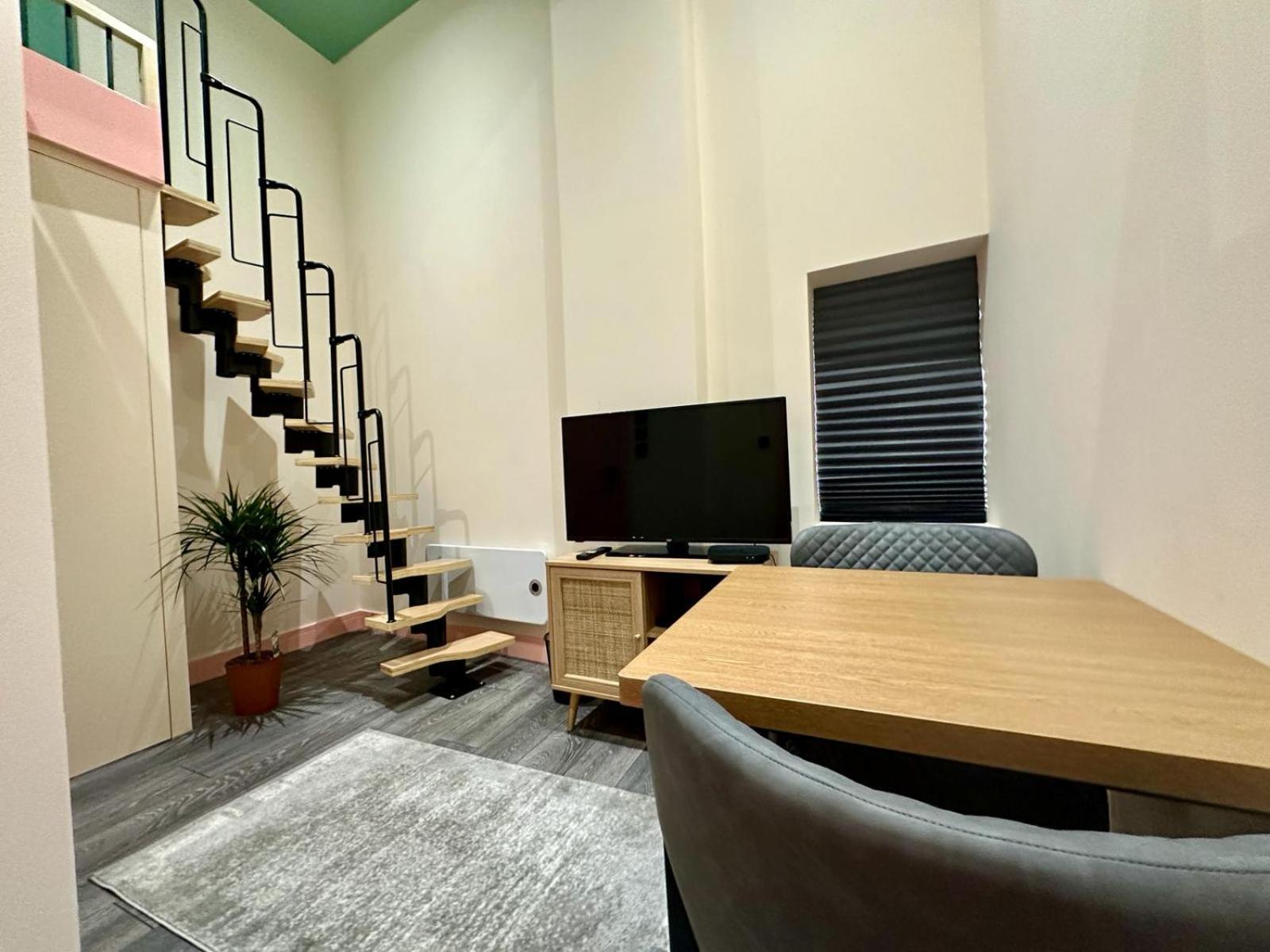 Cozy En-suite Loft In Trendy Local * Londres