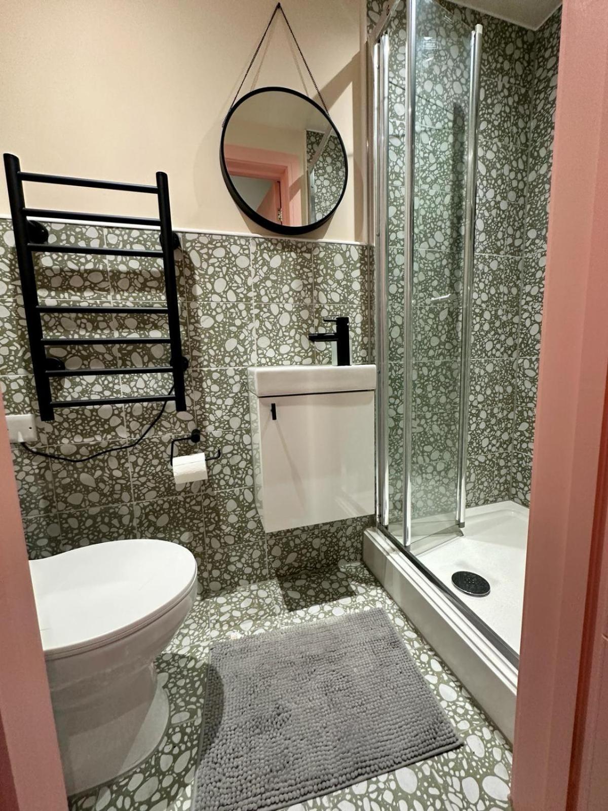 Casa de hóspedes Cozy En-suite Loft In Trendy Local Londres