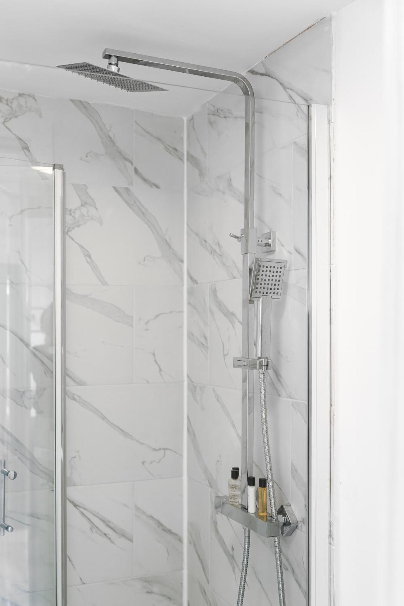 Pensión Modern Studio By Livestay Short Lets & Serviced *