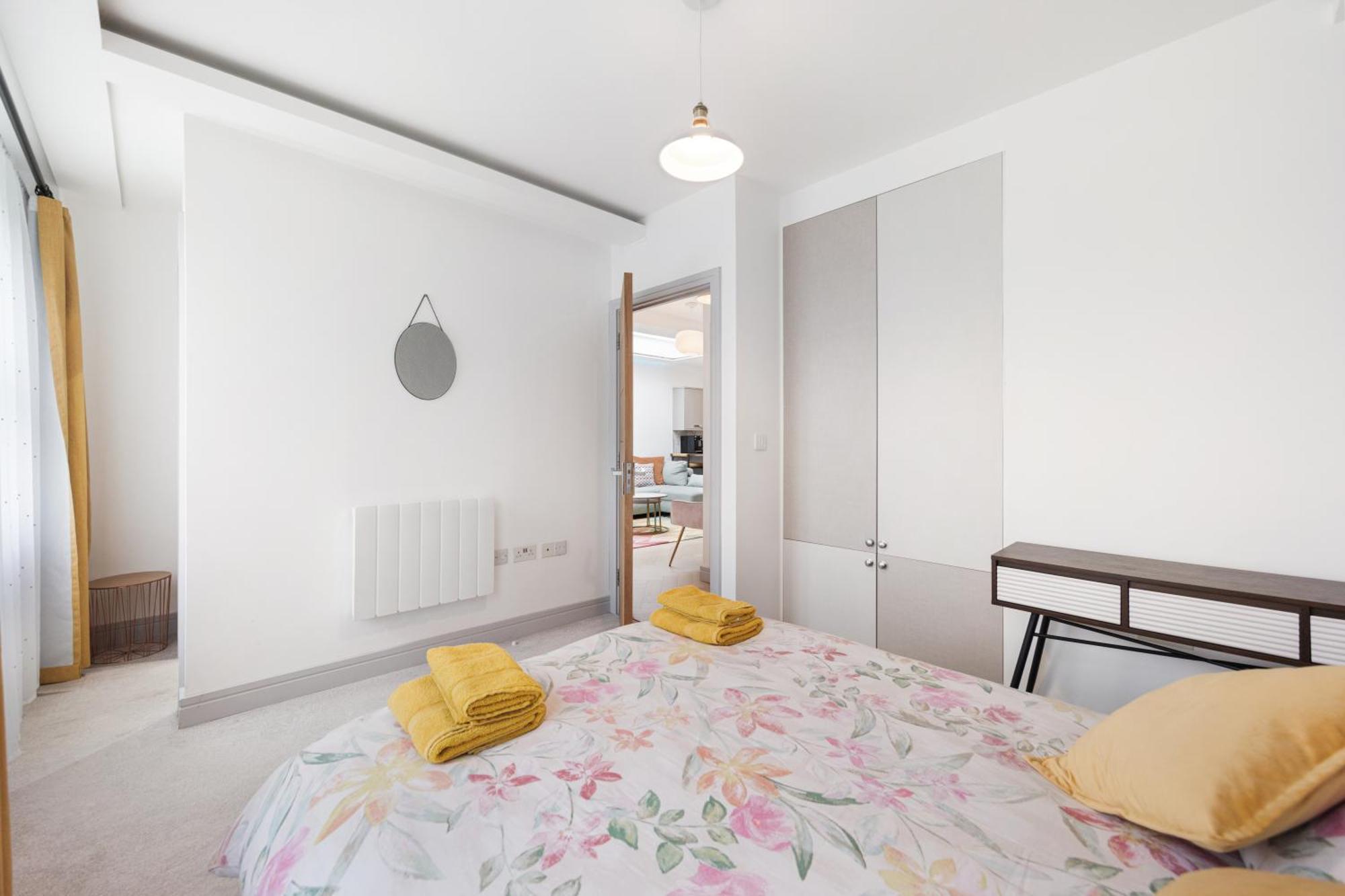 The Pearl - Luxury 5* With Park View Appartement
