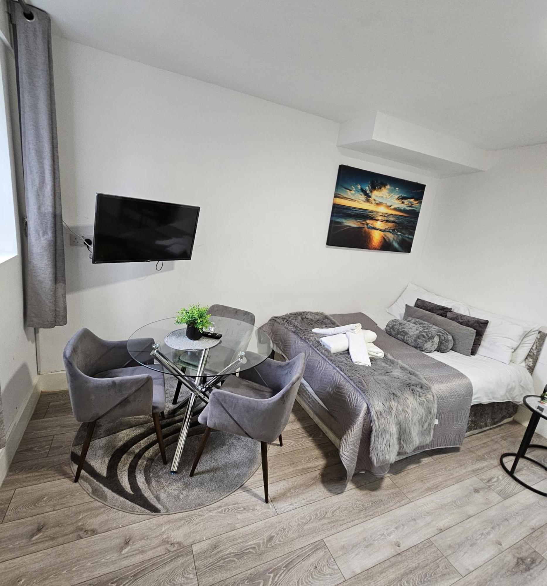 Stylish Near Kensal * Londen