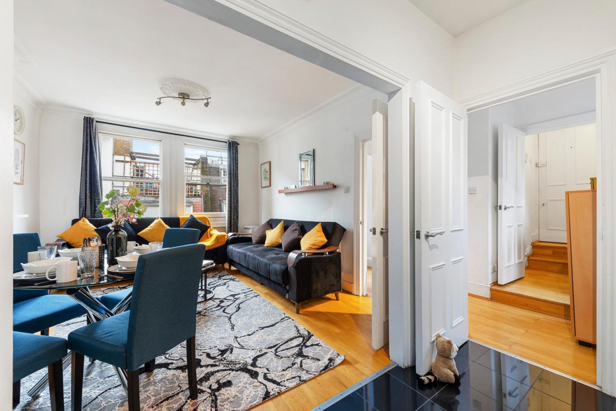 Modern Living In The Heart Of Covent Garden! 6bc Apartment London