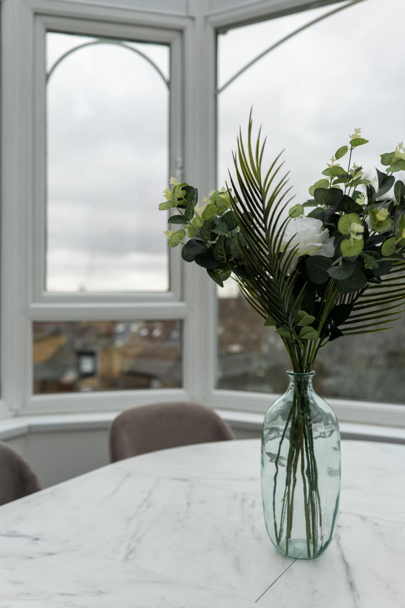 Stunning Large 4 Bedroom Victorian * Londen