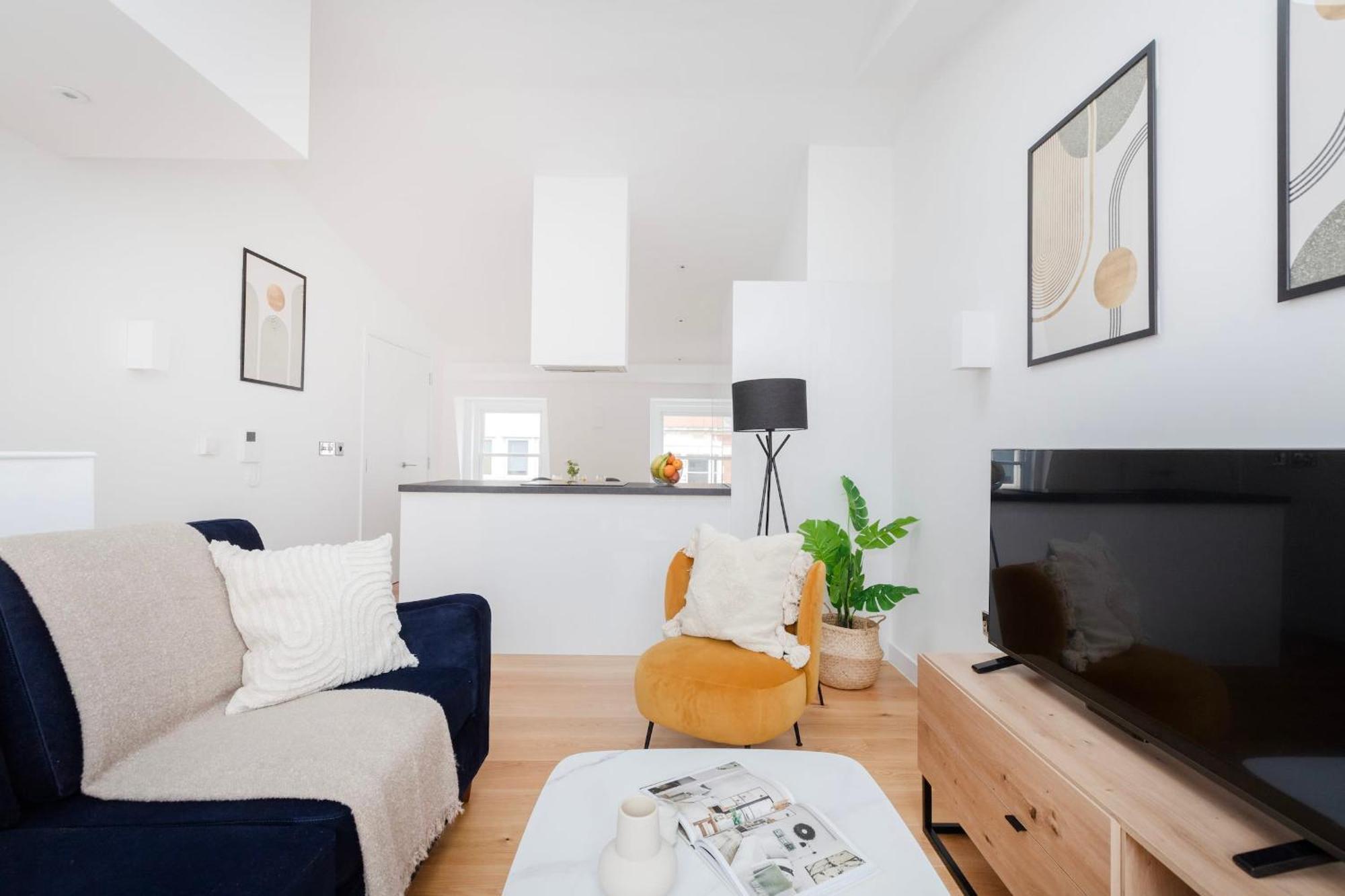 Apartment Fitzrovia & Soho - 2br With Balcony - Cityapartmentstay London