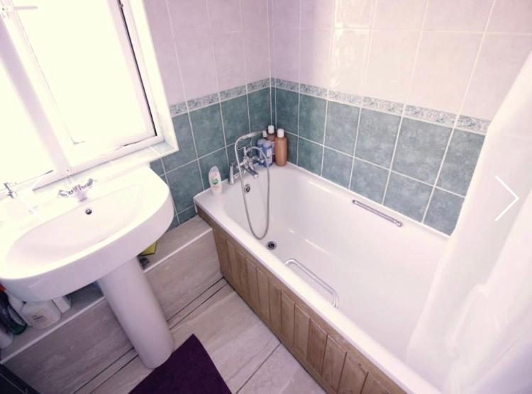 Double Near Canary Wharf 32 * Londres
