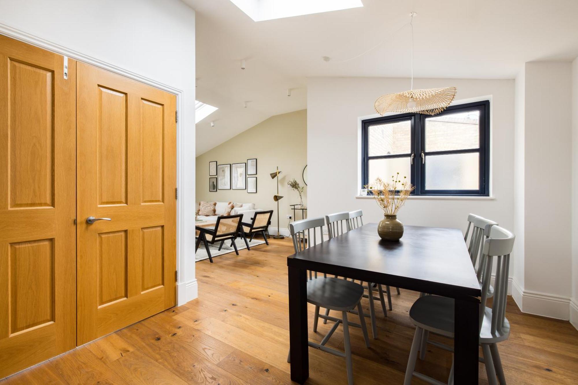 The Tooting Hideout - Dazzling 3bdr Flat With Balcony Apartamento *