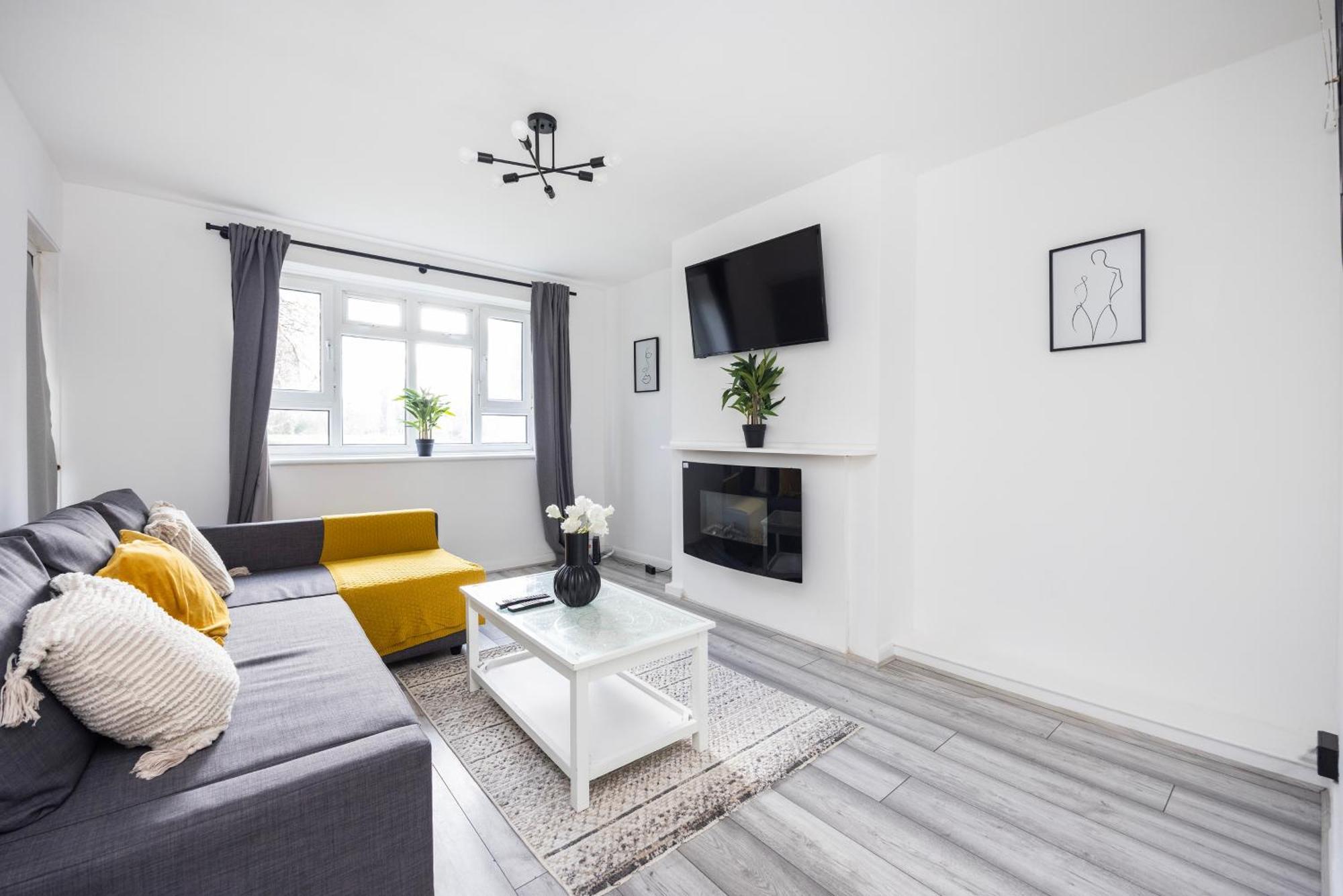 Modern 2 Bedroom Near Brixton Station