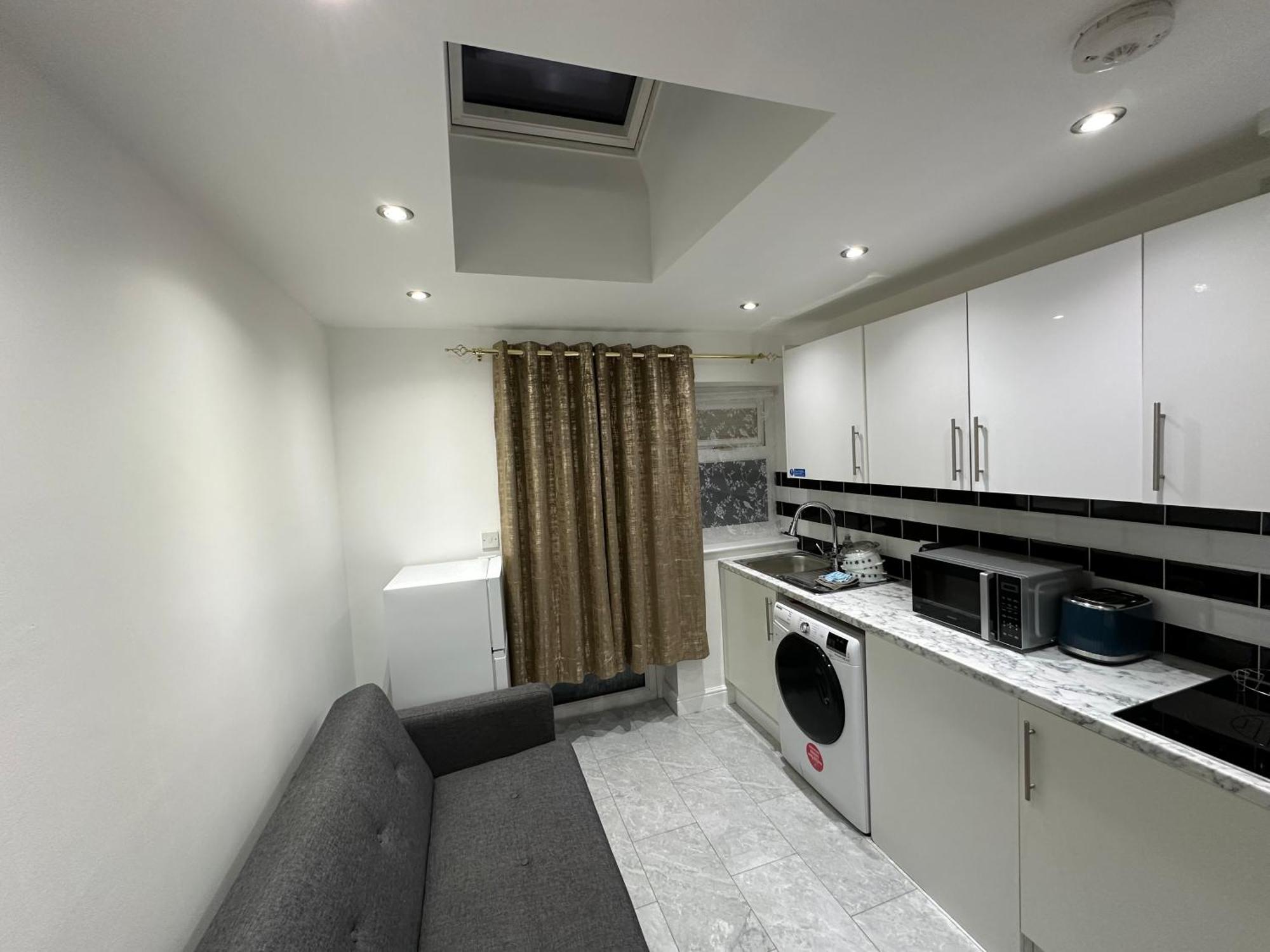 Smart Cosy/small Double In Oakridge Road Bromley Londres