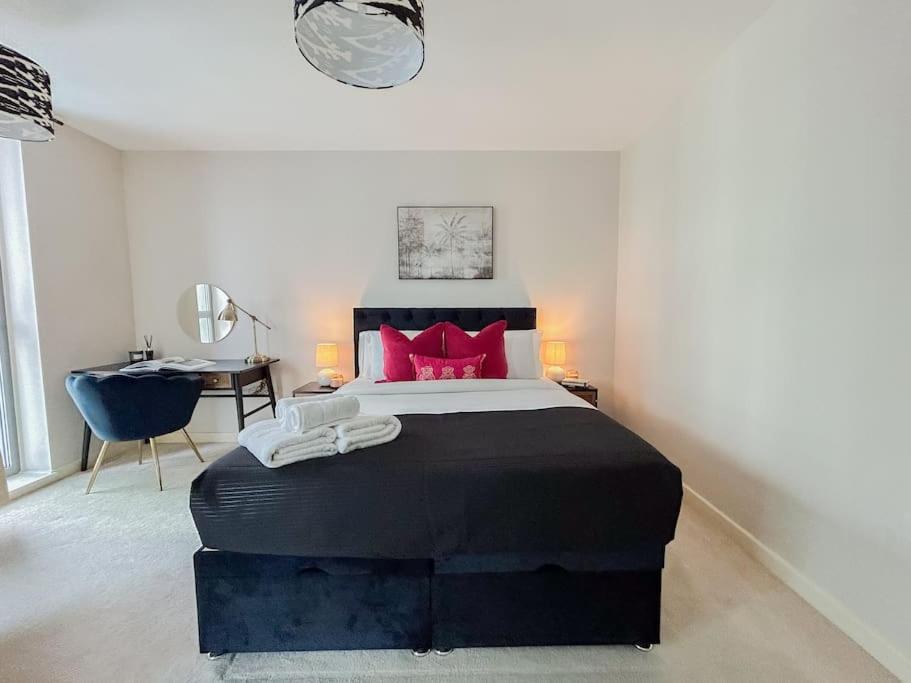 Stylish Urban Sanctuary With Parking Apartamento Londres