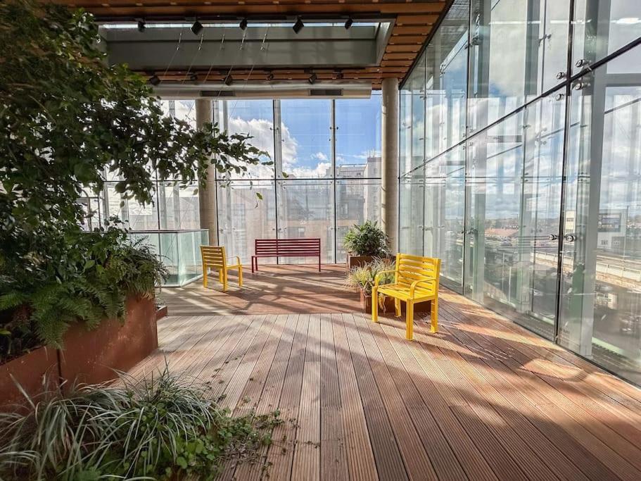 Stylish Urban Sanctuary With Parking Apartamento *