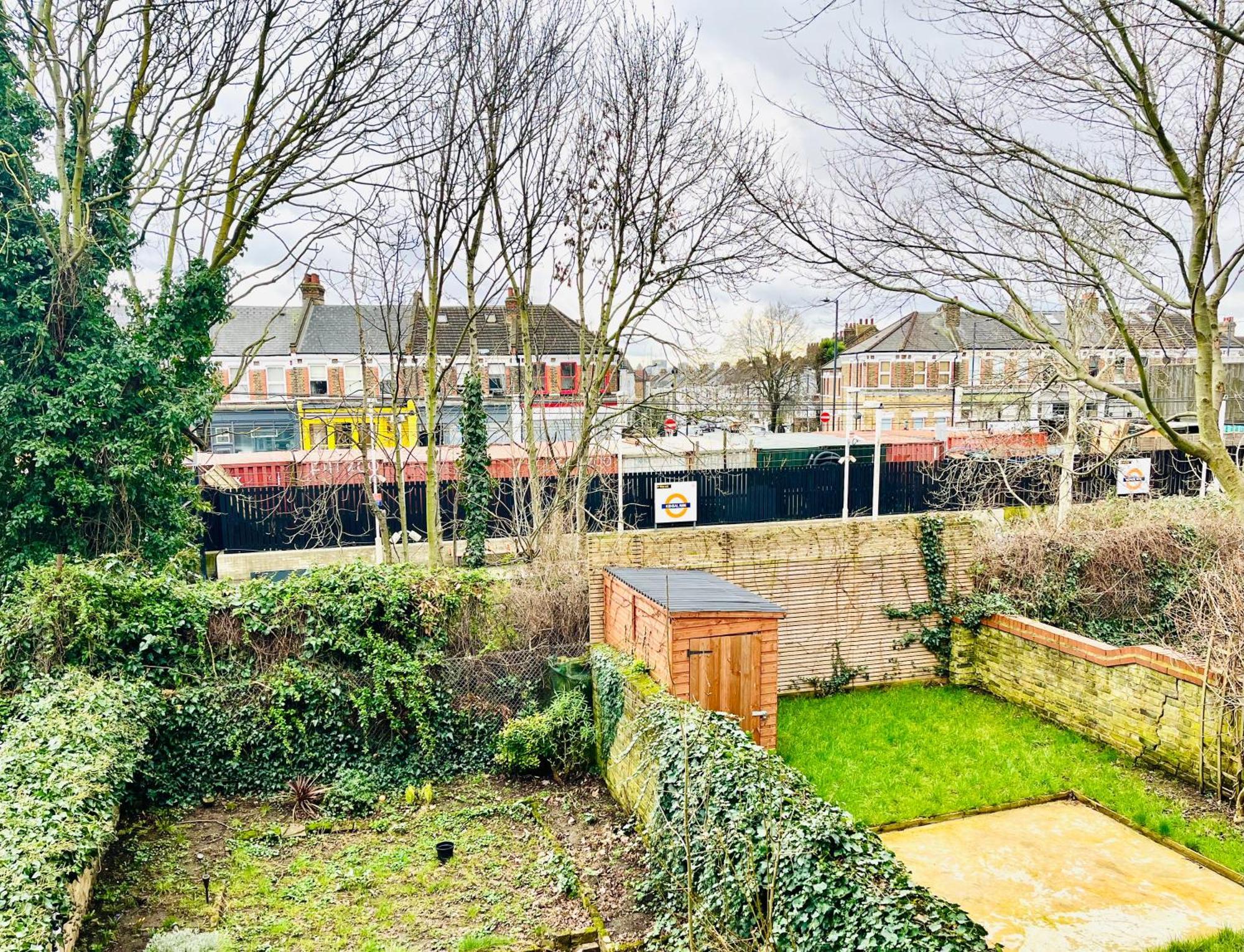 Gorgeous Studio 15 Minutes From Central Appartement Londen