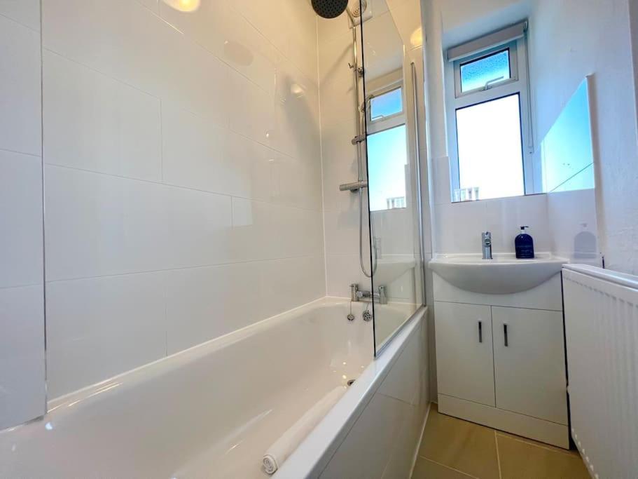 2 Bed Flat- Belsize Park * London