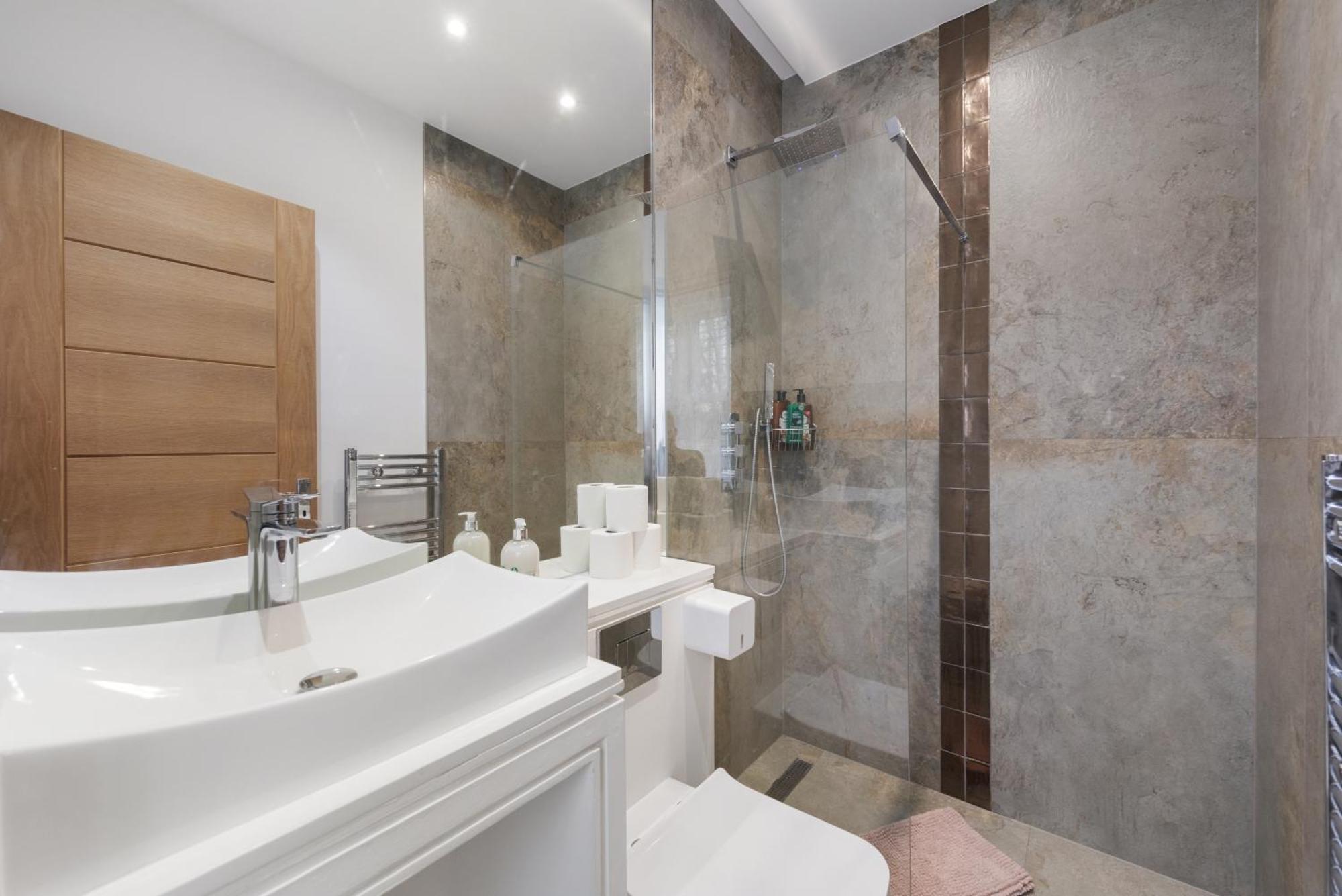 The Pearl - Luxury 5* With Park View Appartement *