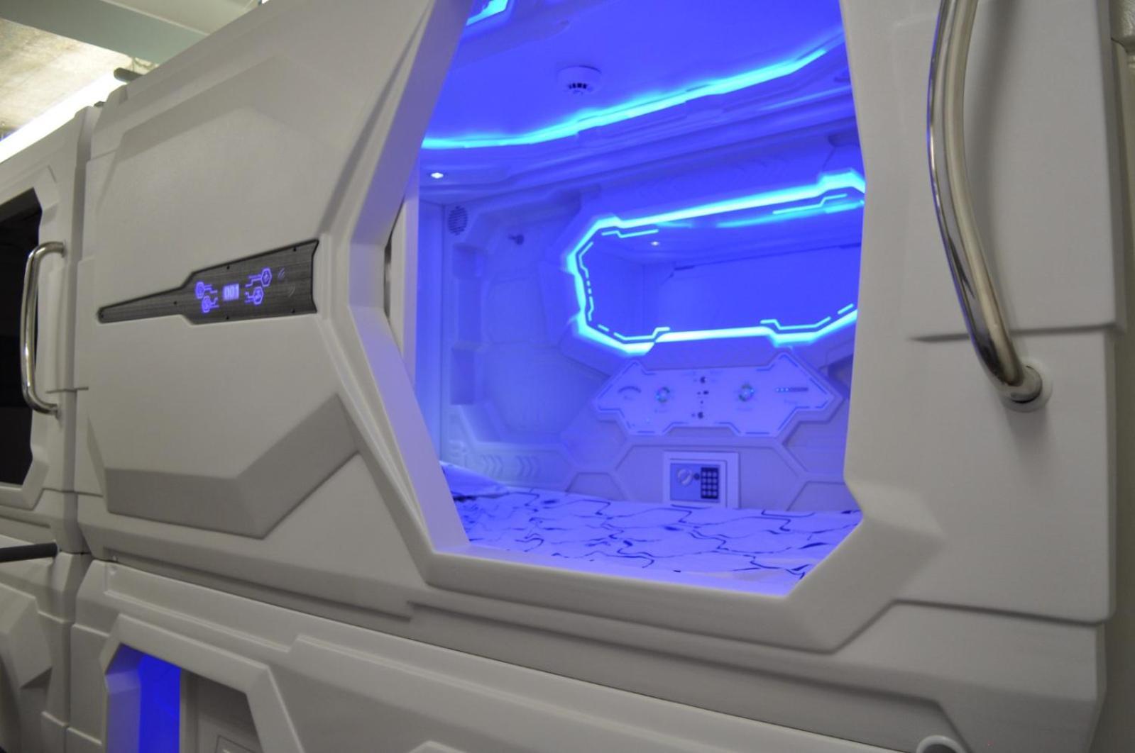 Cosmos Capsule Coworking Hotel cápsula Londres