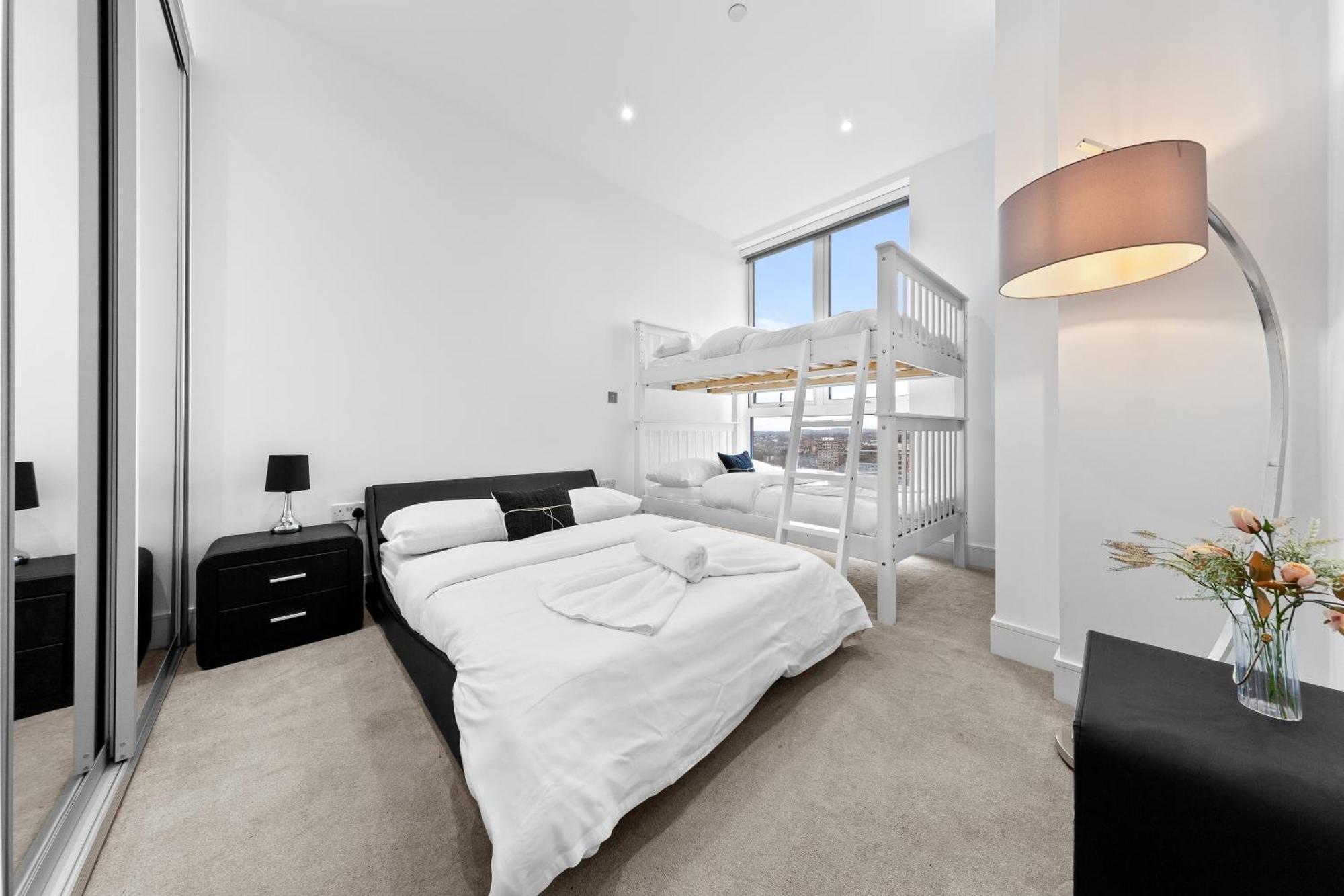Battersea Penthouse Sleep 9 Wh *