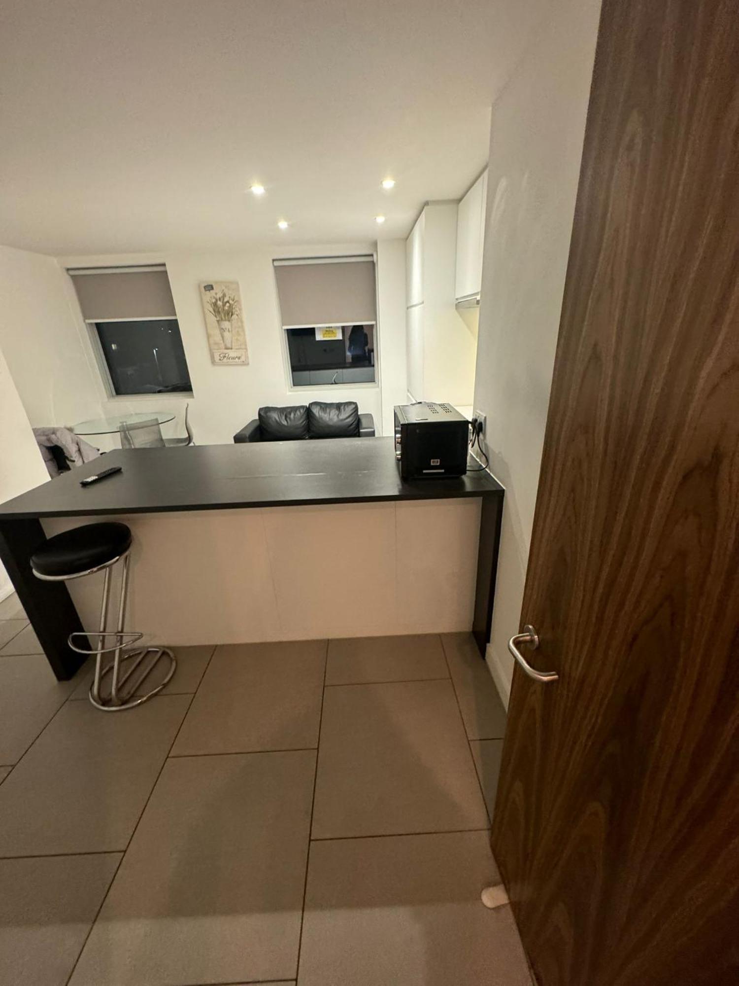 Two Bed In Battersea 2
