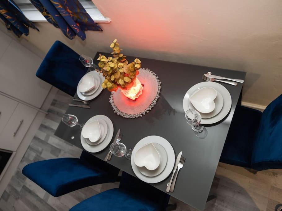1 Bedroom-sofabed-worktable-4-wifi-parking Londres