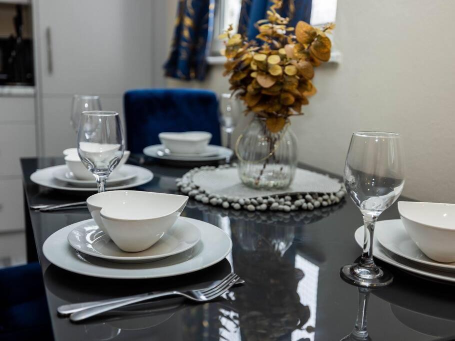 Apartamento 1 Bedroom-sofabed-worktable-4-wifi-parking Londres