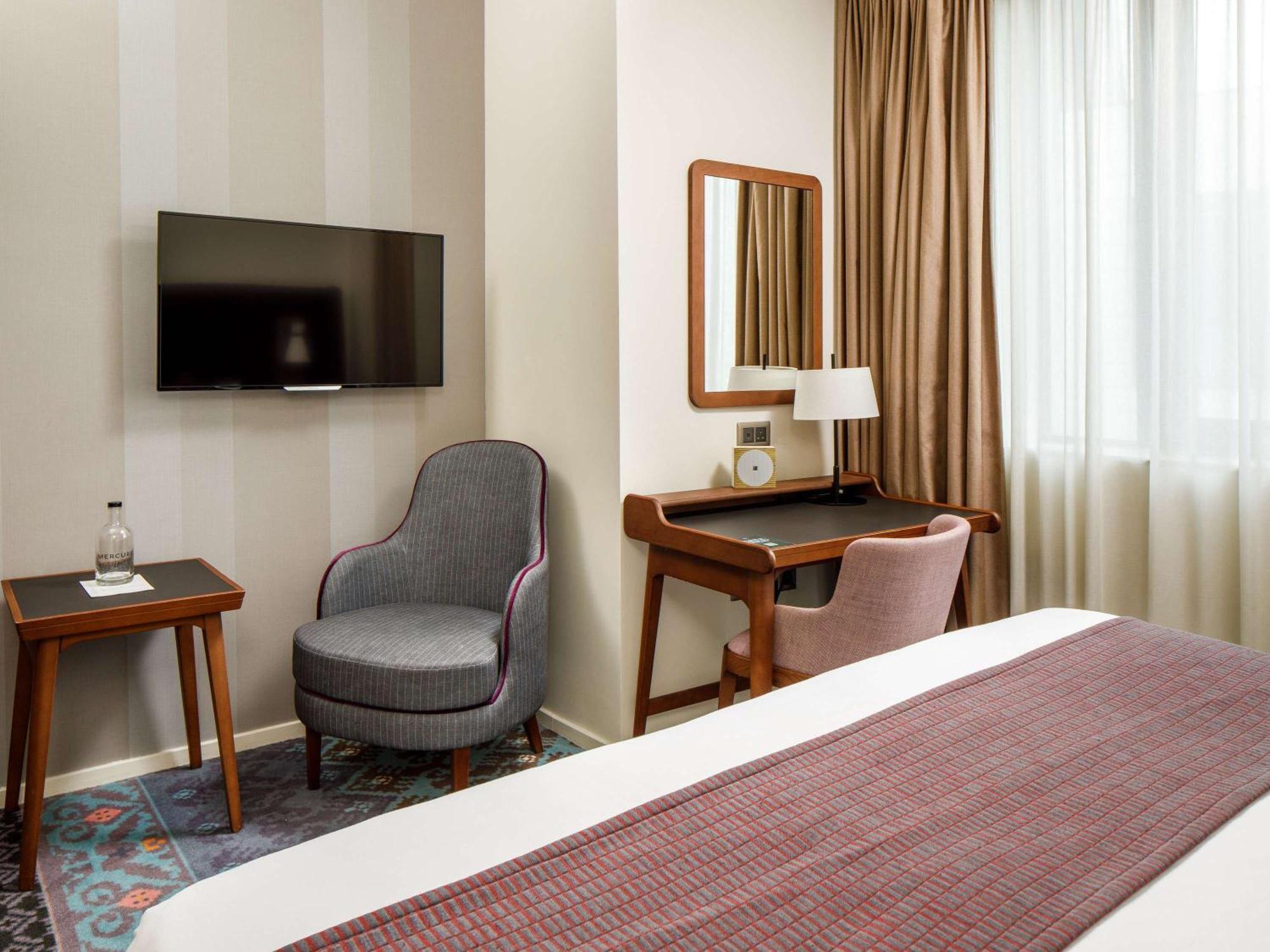 Hotel Mercure Bridge 4*