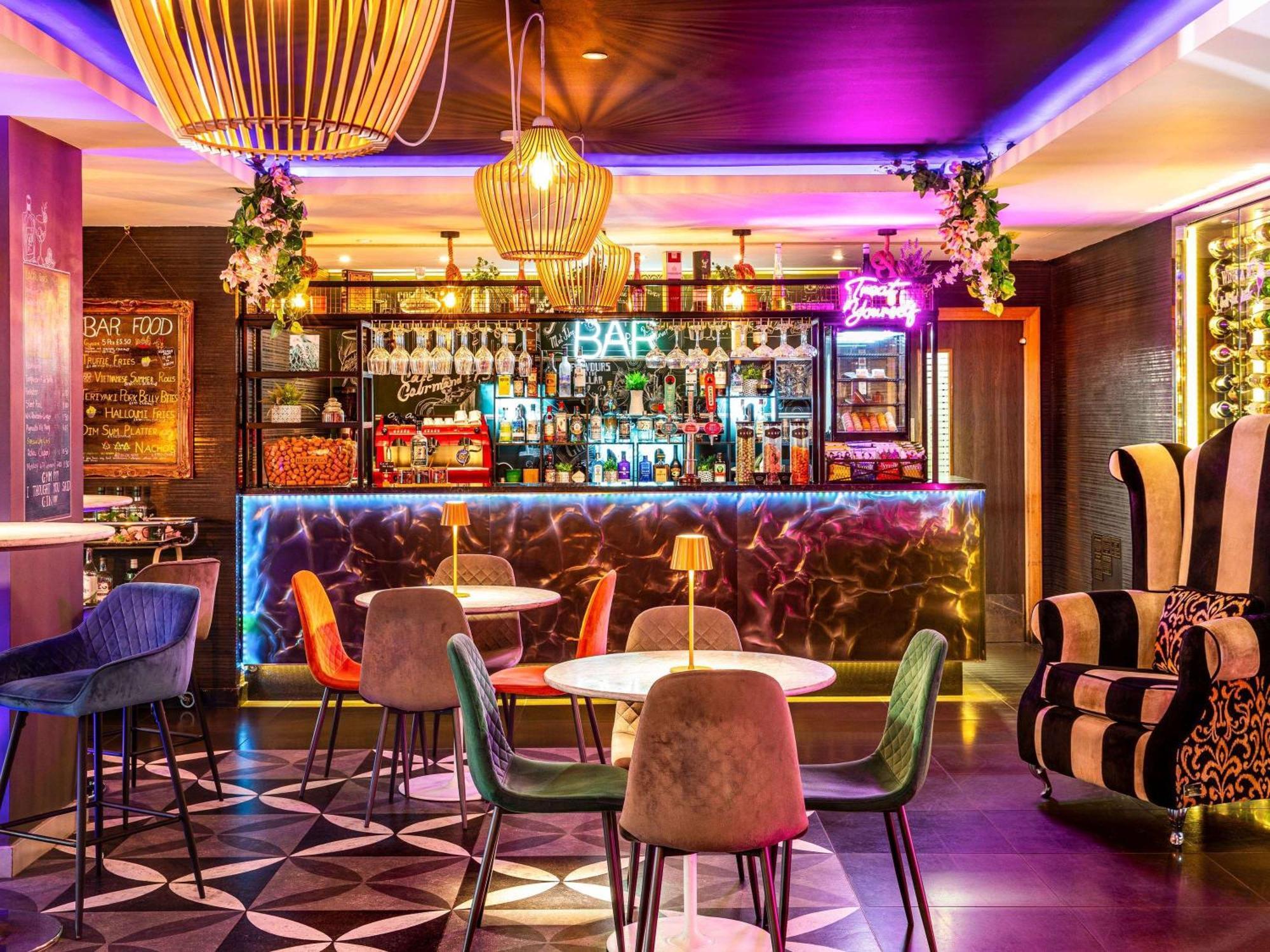 Hotel Mercure Bridge 4*