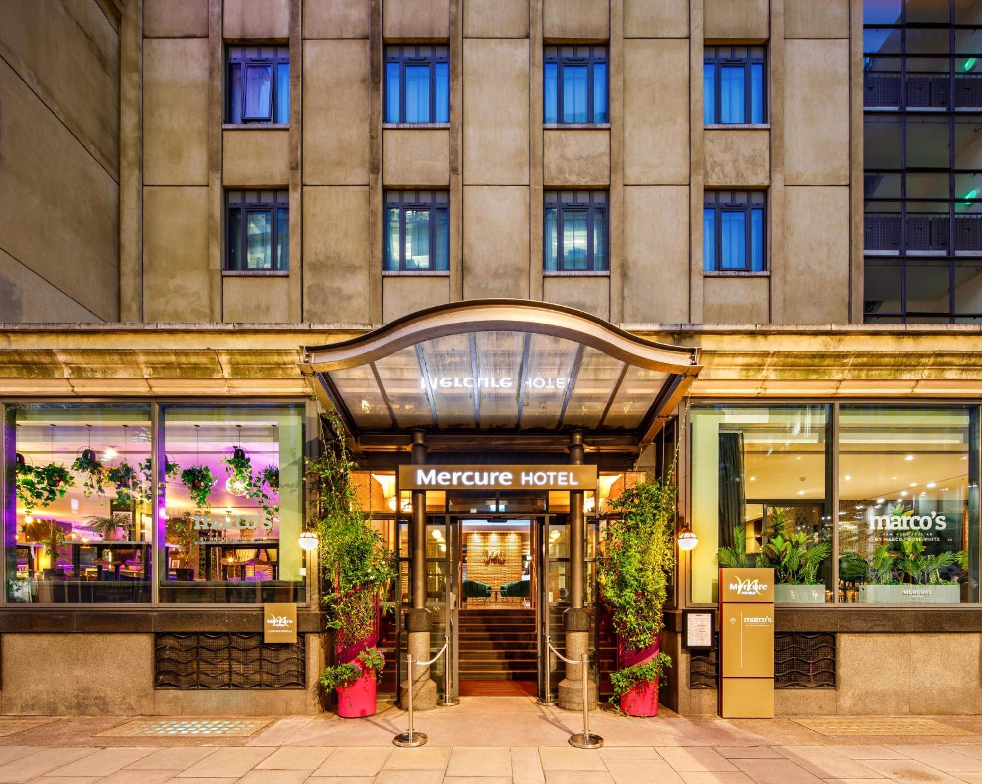 Hotel Mercure Bridge 4*