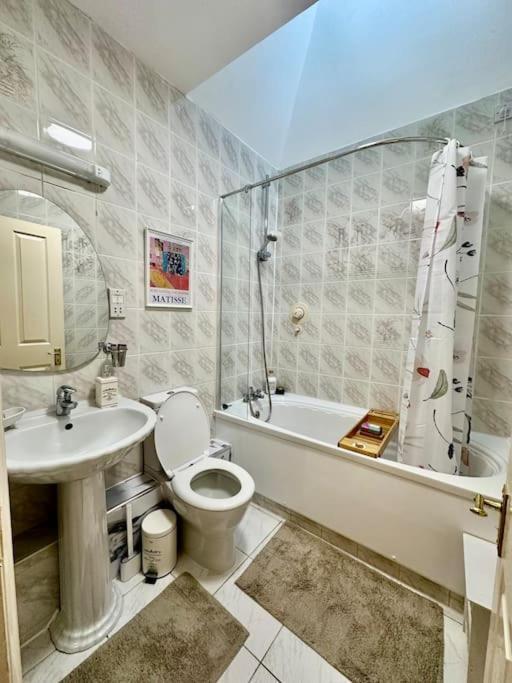 2 Bed Chic Vintage Flat At Bayswater Apartamento Londres