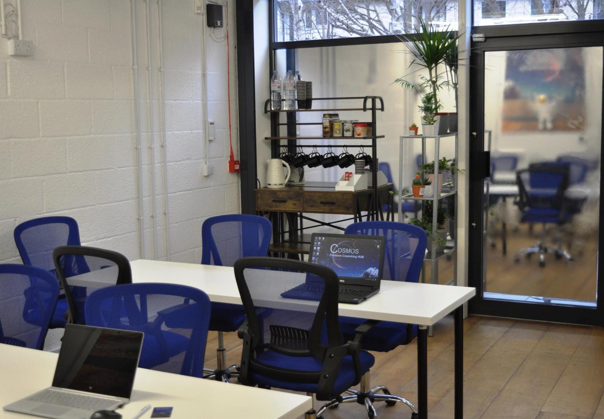 Cosmos Capsule Coworking Hotel cápsula Londres