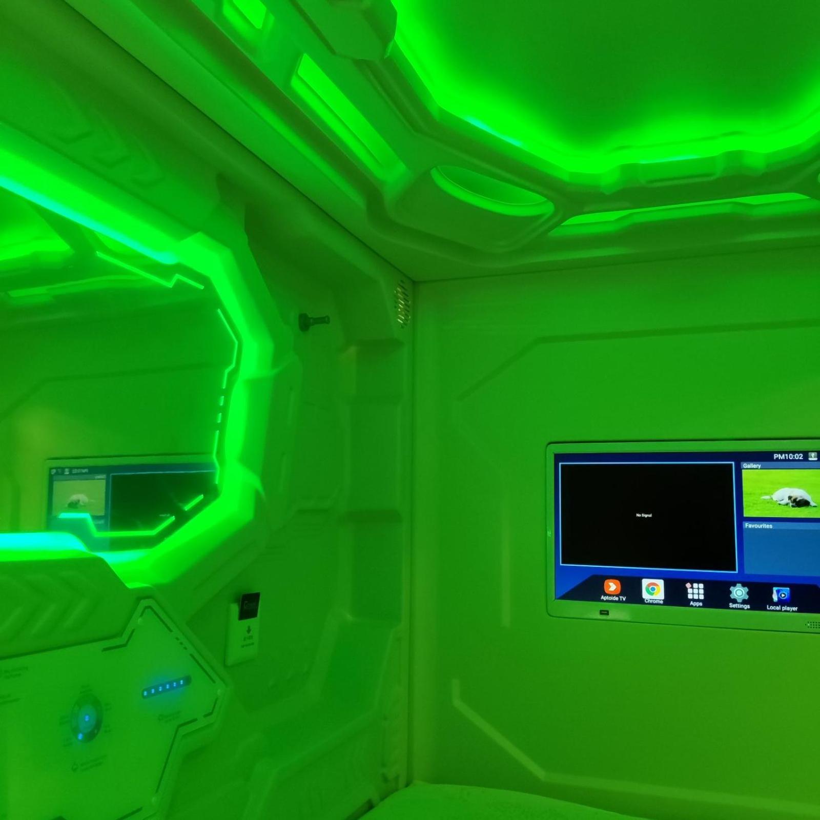 Hotel cápsula Cosmos Capsule Coworking
