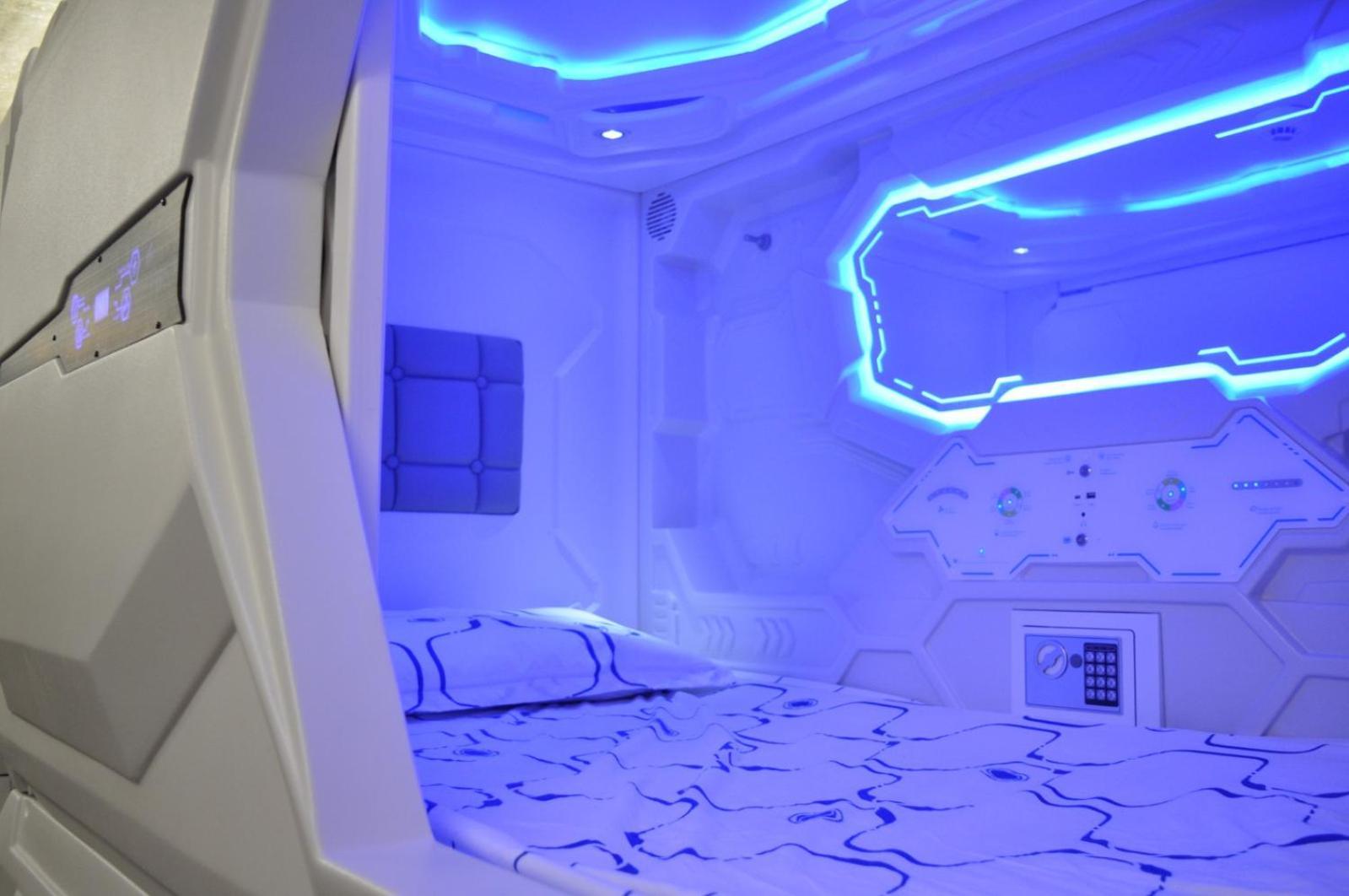 Cosmos Capsule Coworking * Londres
