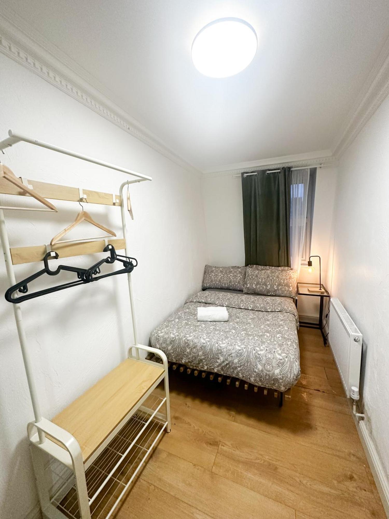 Flat 4, In Aldgate Appartement