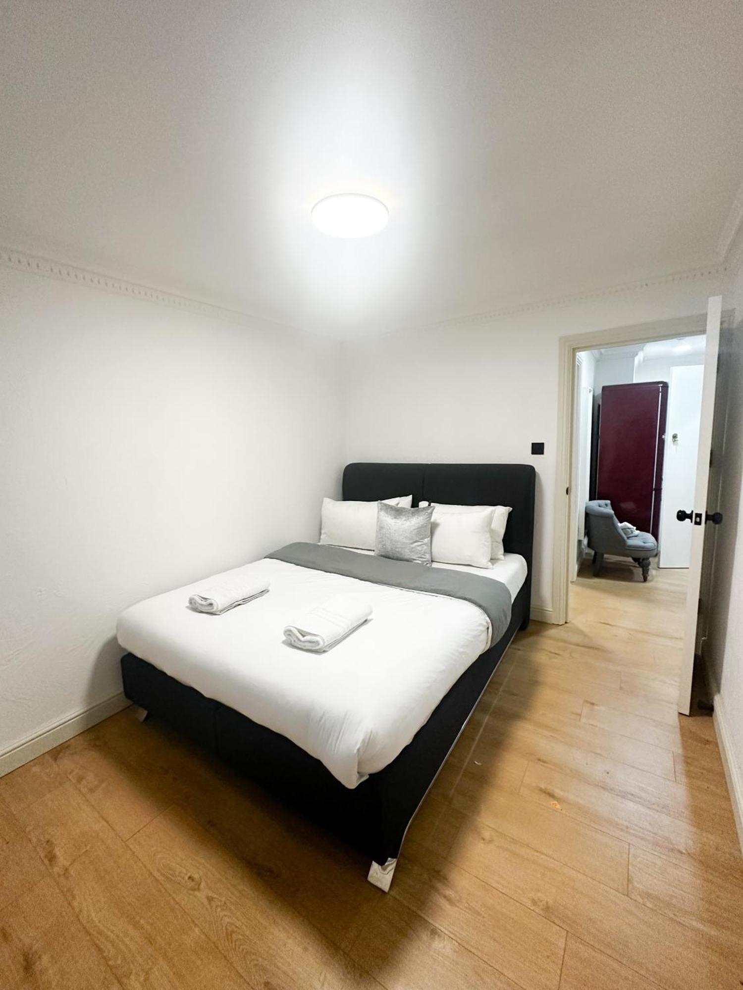 Flat 4, In Aldgate Appartement *