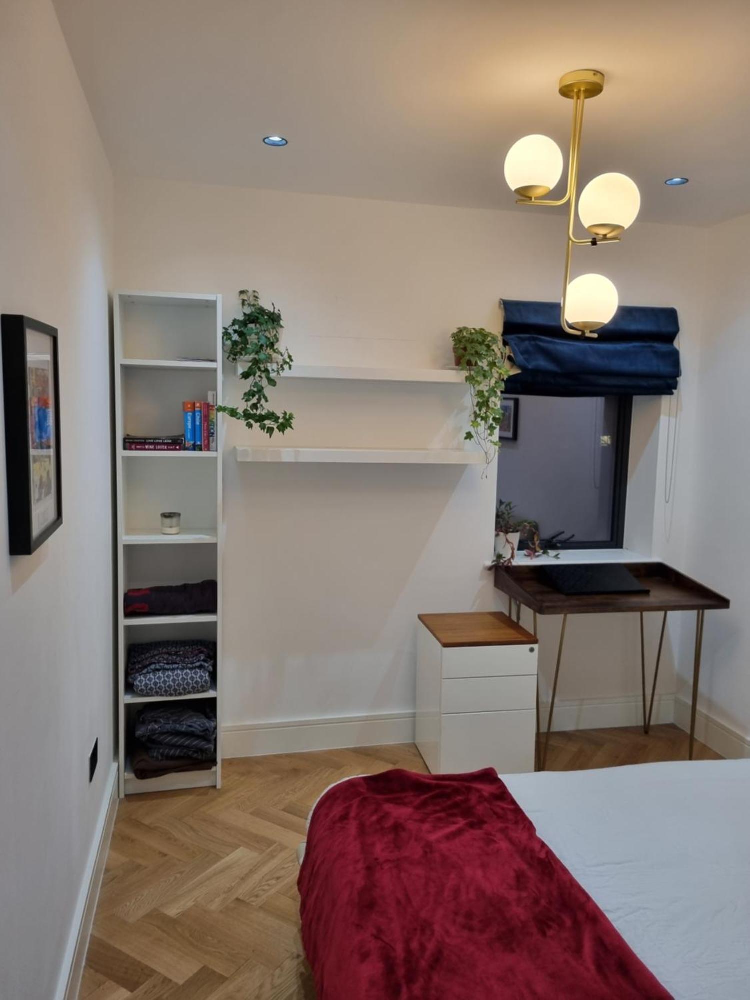 Bright Spacious In The Park