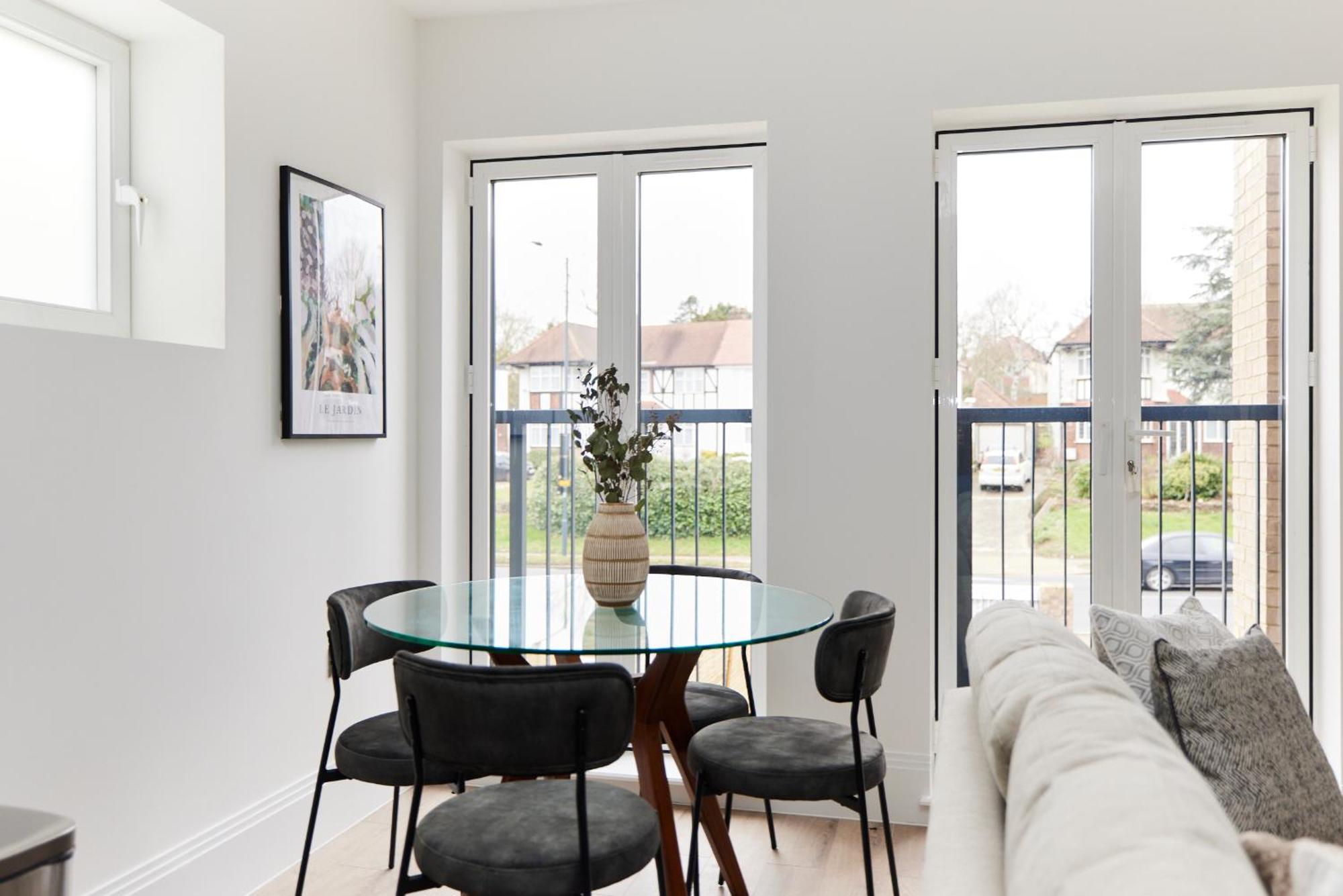 Appartement The Wembley Park Wonder - Charming 2bdr Flat With Balcony Londen