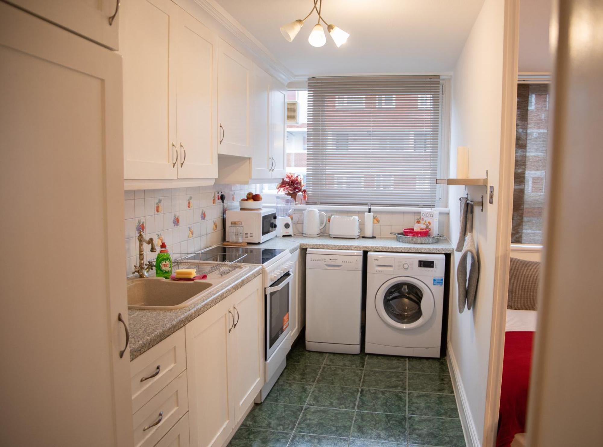 Apartamento Bright And Spacious One Bedroom Apparment, Free Parking *