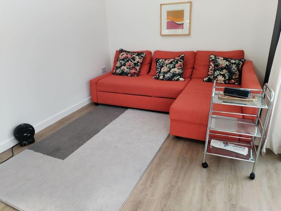 Holiday home Cosy Near E1 London