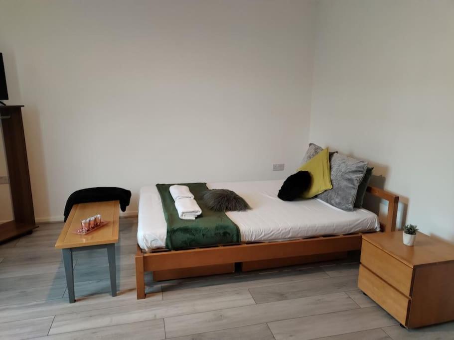 Holiday home Cosy Near E1 London