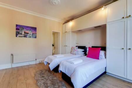 Spacious Ealing Broadway Apartamento