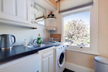 Apartamento Spacious Ealing Broadway *