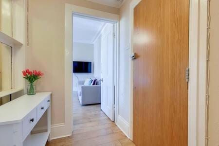 Apartamento Spacious Ealing Broadway *