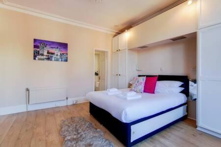 Apartamento Spacious Ealing Broadway