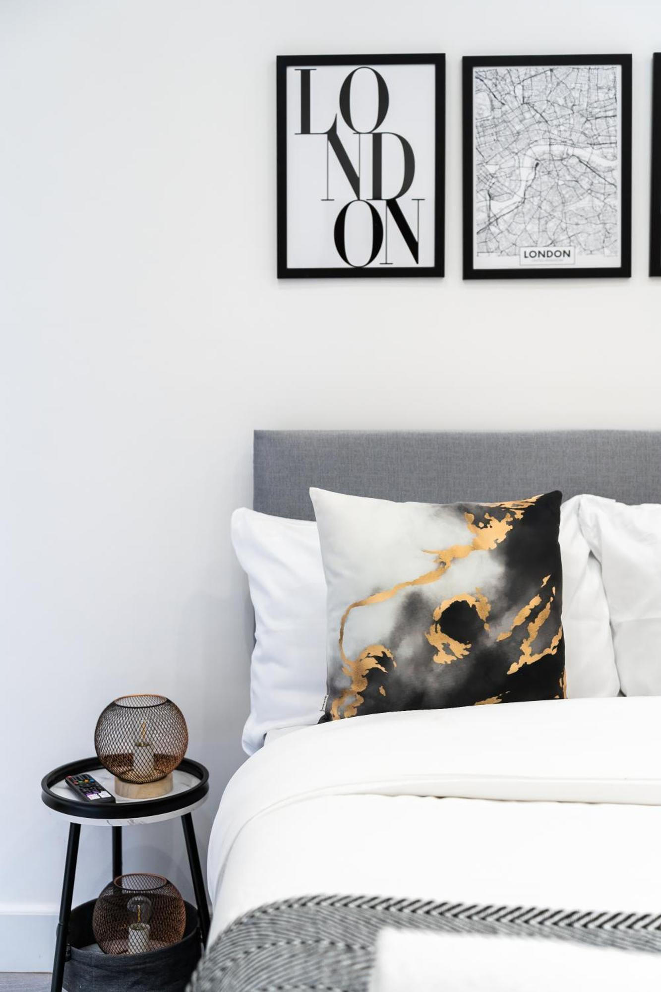 Modern Studio By Livestay Short Lets & Serviced *