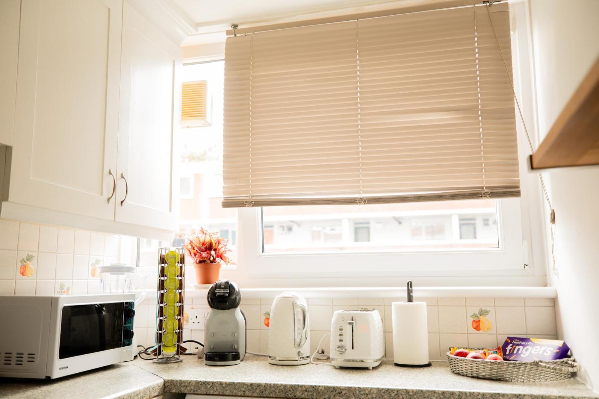 Bright And Spacious One Bedroom Apparment, Free Parking Apartamento *
