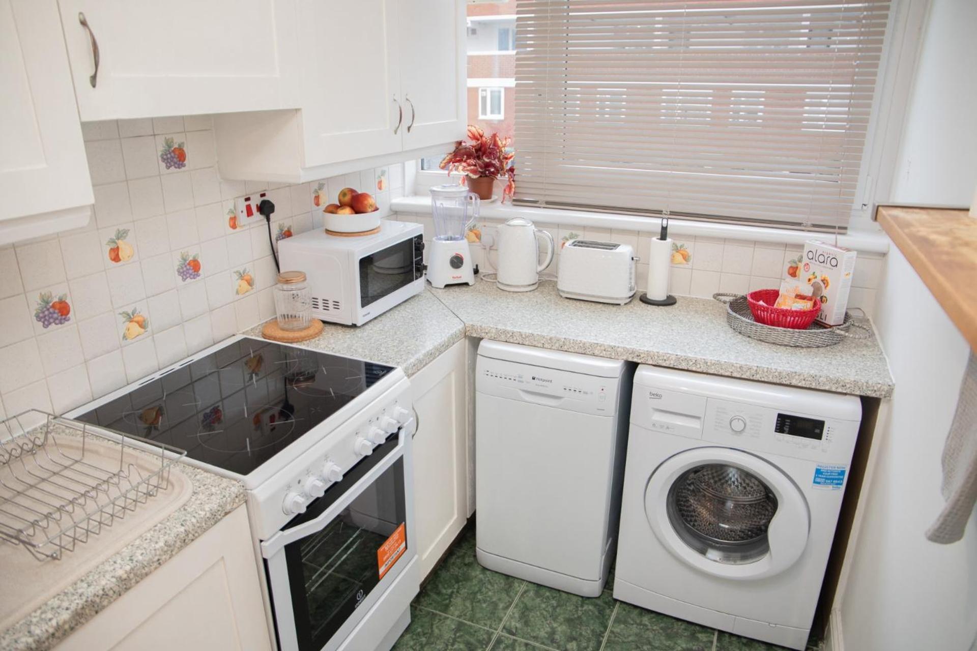 Bright And Spacious One Bedroom Apparment, Free Parking Londres