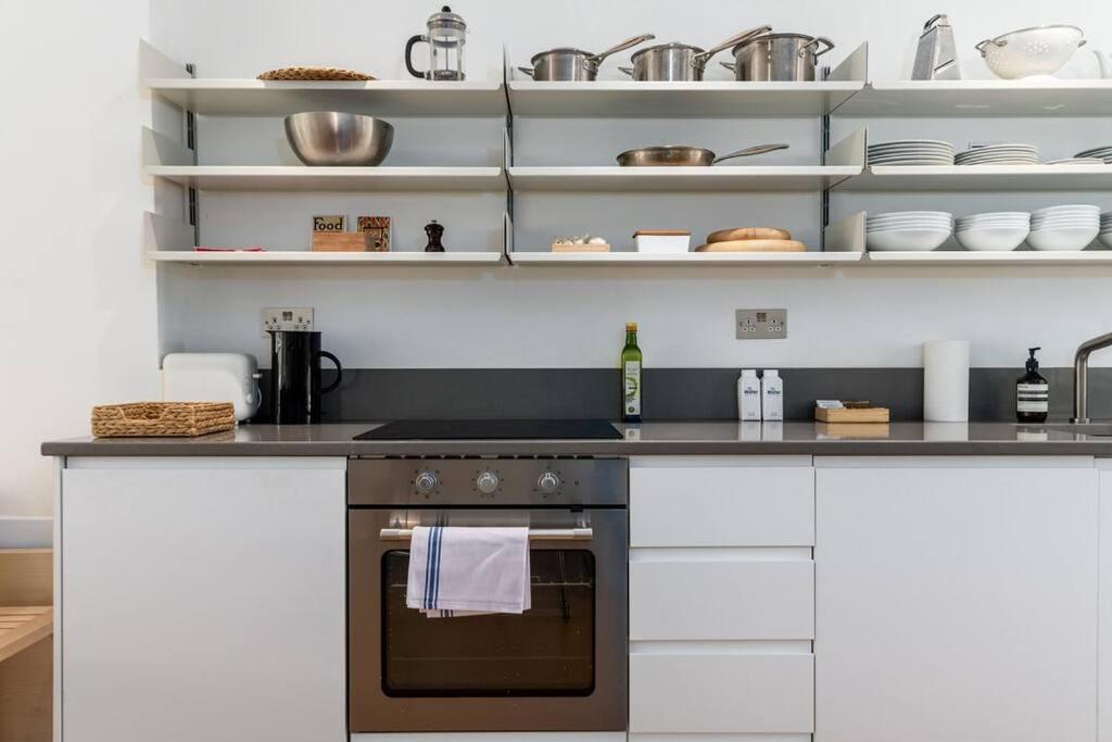 Apartamento 2-bedroom Minimalist In Borough *